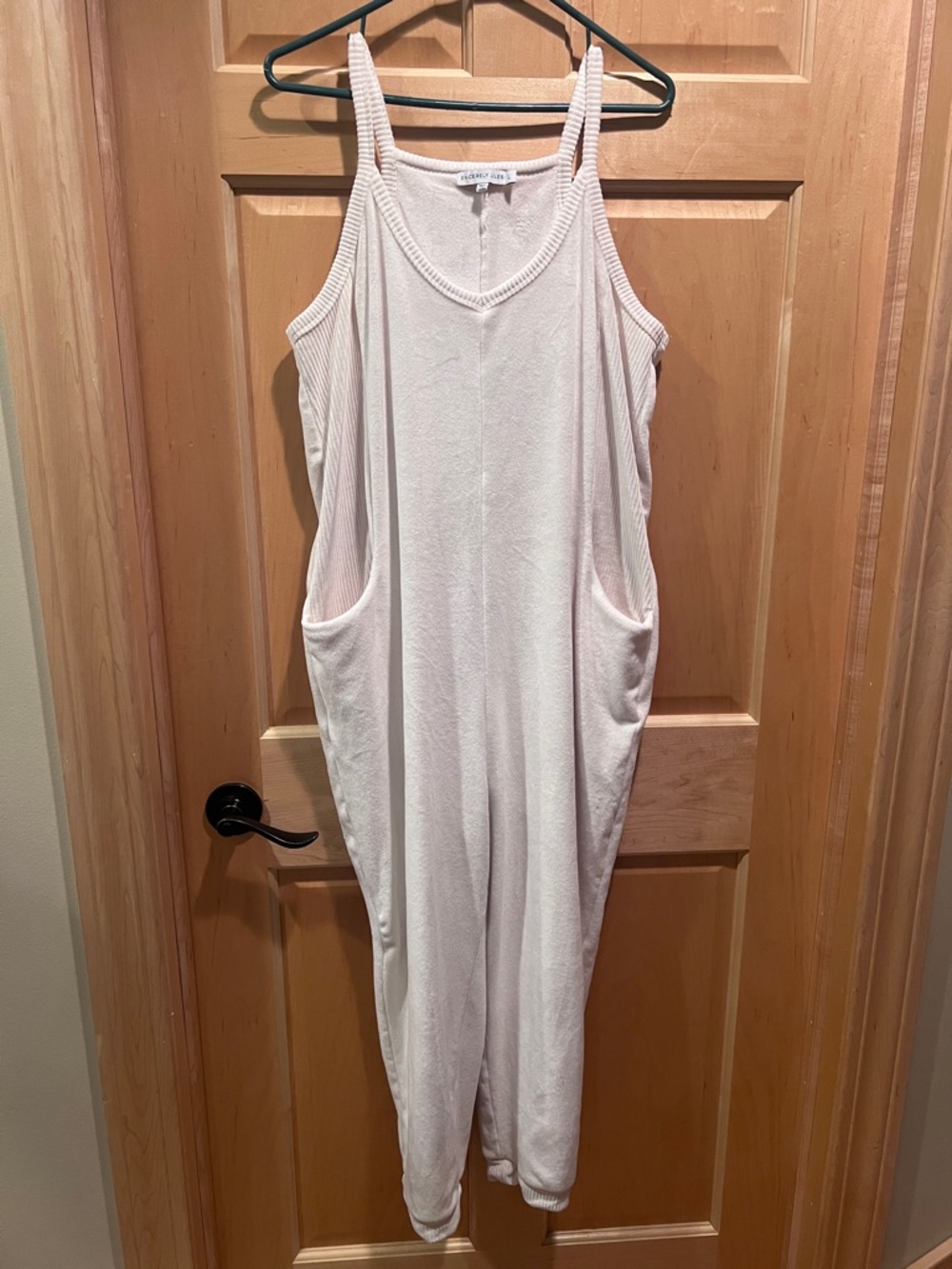 Sincerely Jules Cozy Cream Knit Soft Plush Sleeveless Jumpsuit Pockets Women’s L